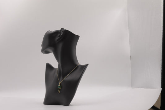 Green Stone Cat Pendant Necklace